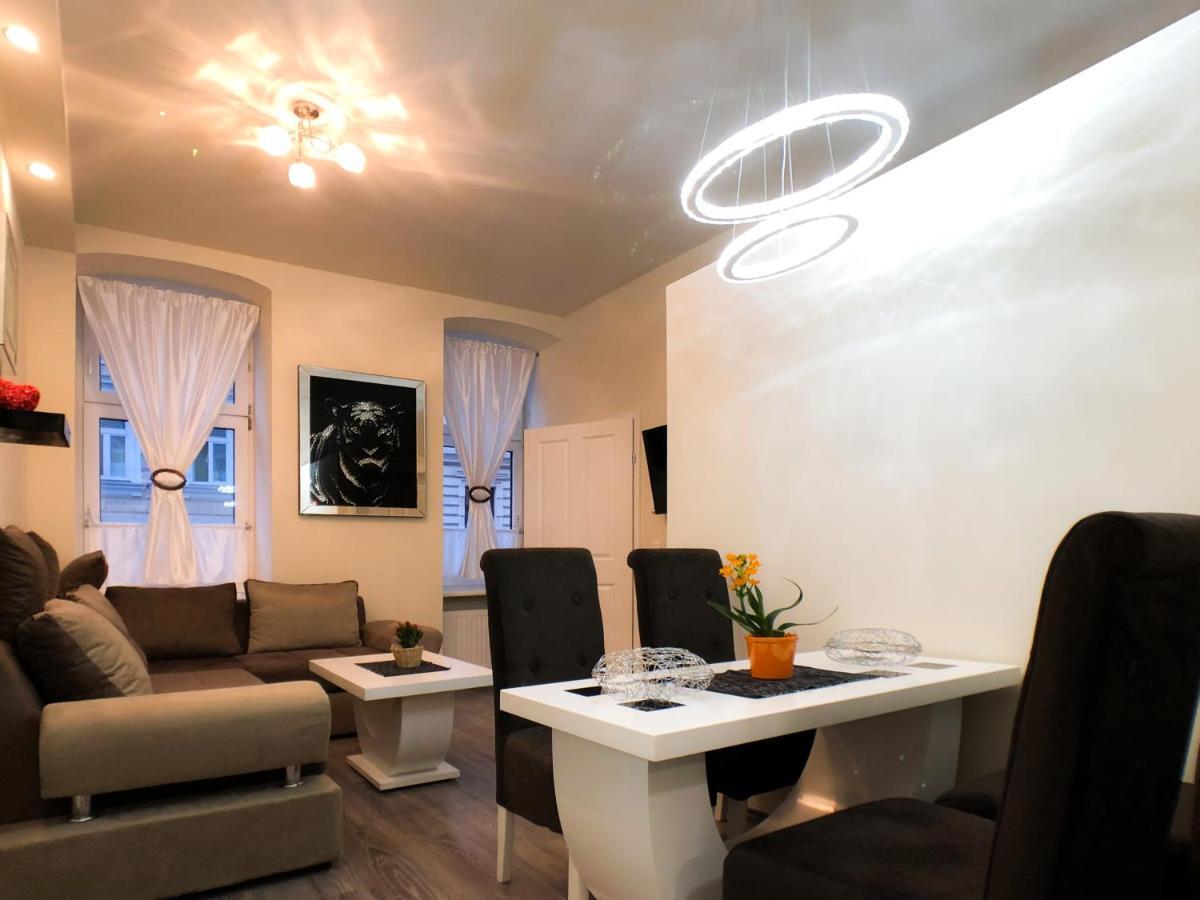 Deluxe Apartament *